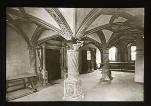 Gewölbehalle, Vorhalle im zweiten Stock