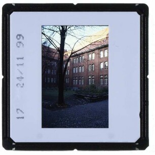 Berlin, ehemaliges Schulgebäude Pasteurstraße 7–11