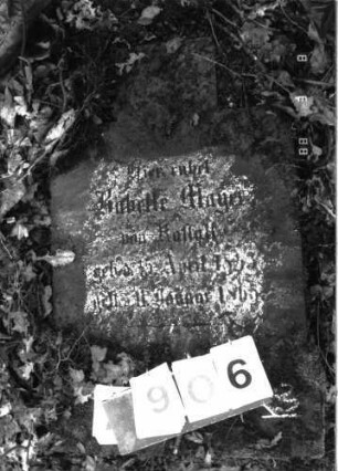 Grabstein 906