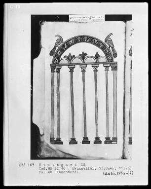 Evangeliar (unvollendet) — Kanontafel mit Vogelpaar, Folio 4verso