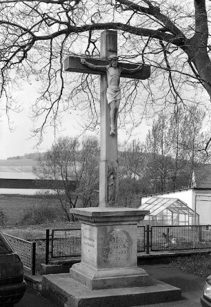 Hochkreuz (Hochkreuz); Eiterfeld, Mengerser Straße (K 153)