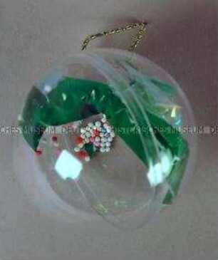 Christbaumschmuck: Kugel mit grünem Kondom