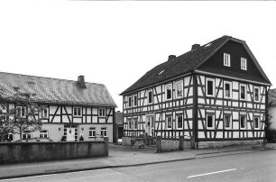 Wohnhaus (Hofreite, Fachwerk); Battenberg, Marburger Straße 26