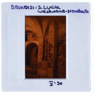 Brindisi, Kirche der Heiligen Dreifaltigkeit/ Santa Lucia : Innenansicht, Westwand, Nordseite