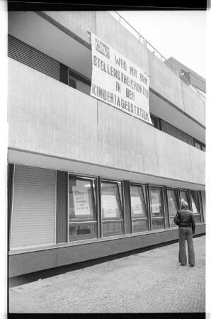 Kleinbildnegativ: Mehringplatz, Friedrichstr. 1, 1976