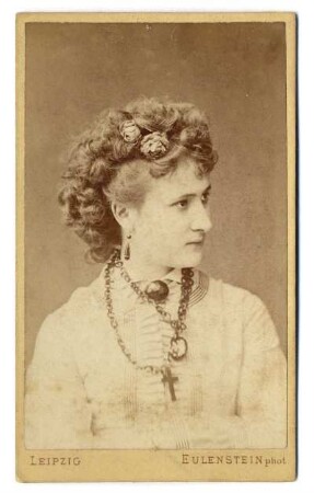 Portrait einer jungen Frau