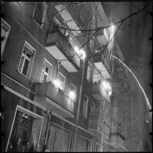 Silvester in Prenzlauer Berg, 31.12.1968. SW-Foto © Kurt Schwarz.