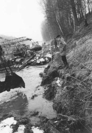 Rutschung Böschung am Mittellandkanal