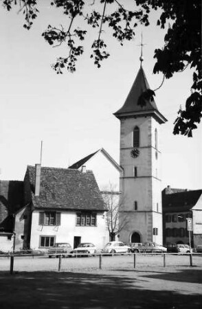 Lörrach, Tüllingen: Stadtkirche und altes Burghaus