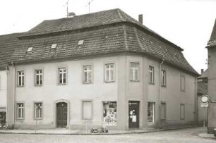 Belgern, Mühlenberger Straße 55/Ecke Topfmarkt. Wohnhaus mit Laden, Ackerbürgerhaus (1751/1800). Eckansicht