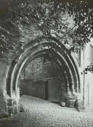Schloss Colditz, Tor zum hinteren Schloss