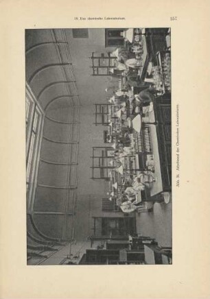 Abb. 34. Arbeitssaal des Chemischen Laboratoriums
