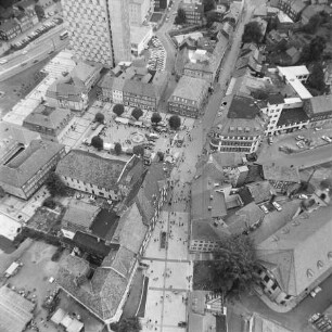 Marktplatz am Steinweg in der Altstadt von Suhl : Blickrichtung Norden