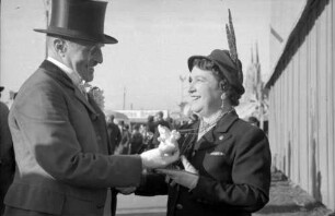 München: Liesl Karlstadt mit [Franz] Halmanseger