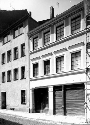 Görlitz-Altstadt, Nonnenstraße 14/15. Wohnhhäuser mit Laden (um 1850). Straßenansicht