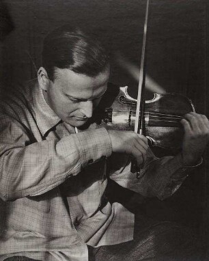 Yehudi Menuhin