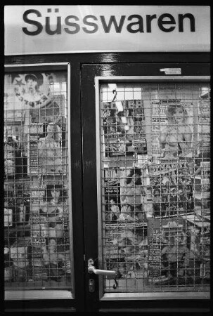Zeitungskiosk / Süsswaren