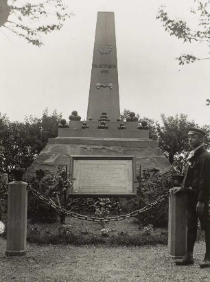 Monarchenhügeldenkmal