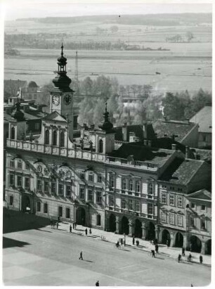Westseite des Marktplatzes von Budweis mit Rathaus, Tschechien, Böhmen und Mähren