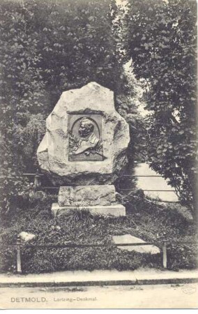 Lortzing-Denkmal. Detmold, Rosental. Relief von Rudolph Hölbe