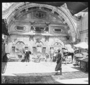 Brunnen in Jaffa bei Moschee