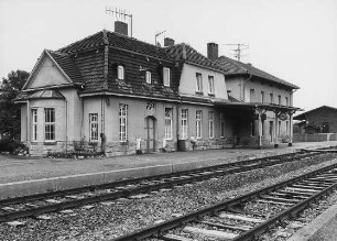 Bahnhof (Bahnhof); Herleshausen, Eisenbahn (Bahnhofstraße 34)