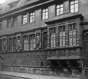 Hildesheim, Wohnhaus Langer Hagen 10, sog. Kaiserhaus; zerstört; 1997 am Altem Markt mit dem Material der Fassade neu erbaut