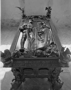 Grabmal des Grafen Hermann VIII. von Henneberg (gest. 1535) und der Elisabeth von Brandenburg (gest. 1507)