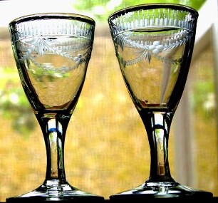Trinkglas (Zwei Kelchgläser, um 1790)