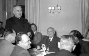 Glotterbad: Am Tisch; Dr. Franz Hermann, Dr. Neinhaus