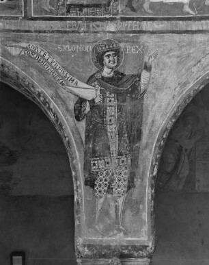 Innendekoration der Basilica di Sant'Angelo in Formis: Szenen aus dem Neuen und Altem Testament und Heiligenviten — Nordwand: Szenen aus dem Leben Christi und Propheten — Arkadenzwickel mit der Darstellung von Propheten und Königen — König Salomon