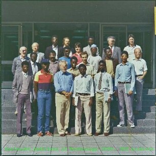 Besuch einer Gruppe nigerianischer Austauschstudenten am Kernforschungszentrum Karlsruhe (KfK)
