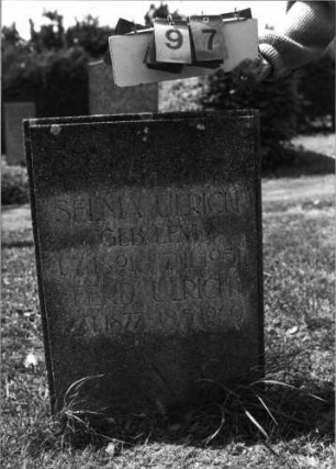 Grabstein 97