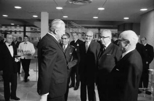 Besuch des Bundespräsidenten Gustav Heinemann in Karlsruhe anlässlich des 70. Geburtstages von Gebhard Müller, Präsident des Bundesverfassungsgerichts