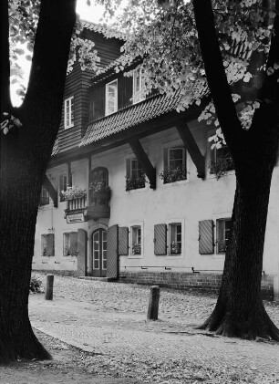 Ehemalige Malzdarre in Cottbus. : Cottbus, Klosterplatz. Ehemalige Malzdarre (Jugendherberge; ab 1795)