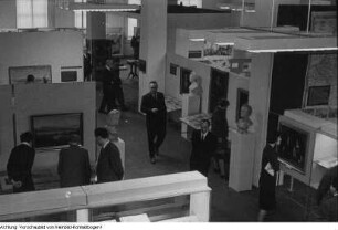 Dresden, u.a. Ausstellung - Residenzschloss, Georgentor - Gedenkstein für Julian Grimau - Straßenumbenennung zu Ehren Louis Braille - Zeltlager, Juli - Dezember 1966