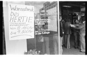 Kleinbildnegative: Warnstreik bei Hertie und Wittenbergplatz, 1978