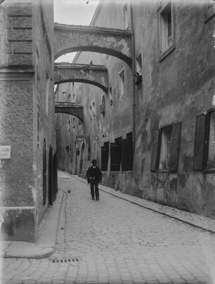 Altstadt : Blick durch eine Gasse der Altstadt von Passau