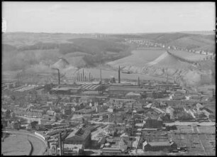 Freital-Döhlen, Blick vom Windberg auf das Gußstahlwerk und den Königin-Carola-Schacht (ab 1948 Paul-Berndt-Grube)