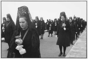 Zamora. Frauen mit Mantilla