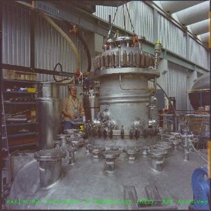 Versuch mit einer supraleitenden Spule für das toroidale Energiespeicherexperiment (TESPE) des Instituts für Technische Physik (ITP)