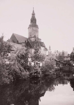 Döbeln, Stadtkirche St. Nikolai : Döbeln. Blick über die Freiberger Mulde zur Stadtkirche St. Nikolai und zum Rathausturm