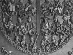 Rosenkranzaltar? — Die sogenannte Rosenkranztafel — Rosenkranz mit der Darstellung Allerheiligen und Jüngstes Gericht