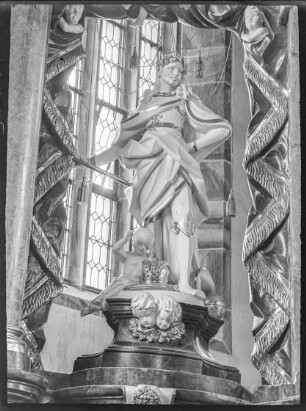 Pfarrkirche, Altarfigur