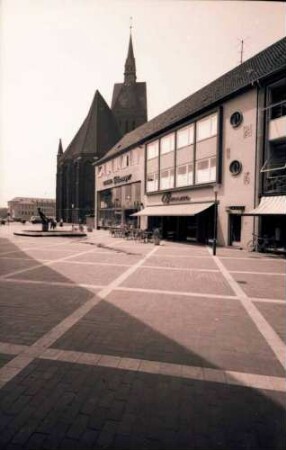 Hannover: Grupenstraße mit Neubauten und Marktkirche [St. Georgii et Jacobi]