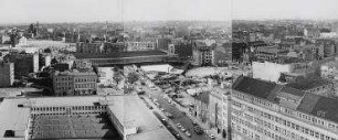 Panorama, Blick vom GSW-Hochhaus auf die Blumengroßmarkthalle. Berlin-Kreuzberg, Charlottenstraße