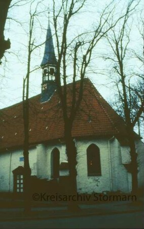 Kirche: Schiff und Apsis