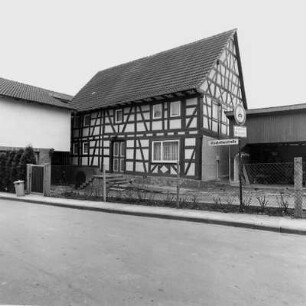 Fränkisch-Crumbach, Elisabethenstraße 18
