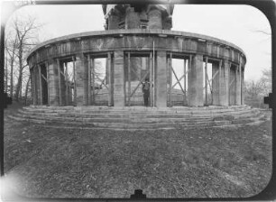Eisenach. Burschenschaftsdenkmal (1902; W. Kreis) auf der Göpelskuppe