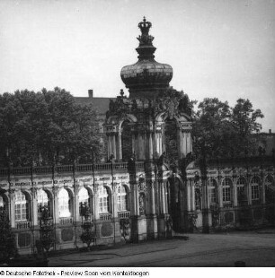 Zwinger nachts; Fernsehsendung